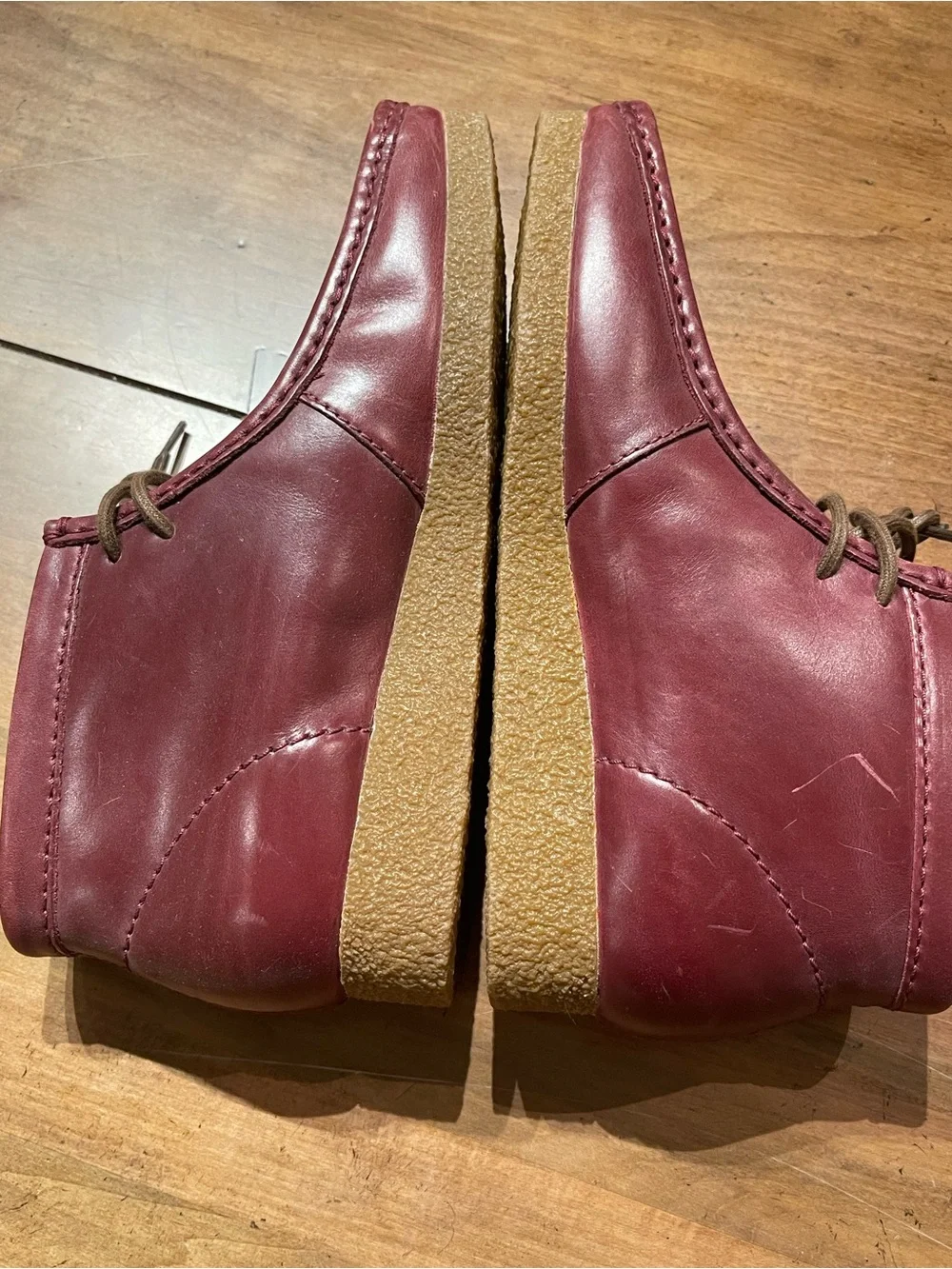 Clarks Men's Burgundy Leather Chukka Boots